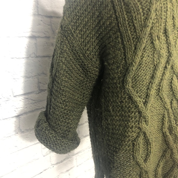 Olive Green Zara Knit Sweater - Picture 3 of 4